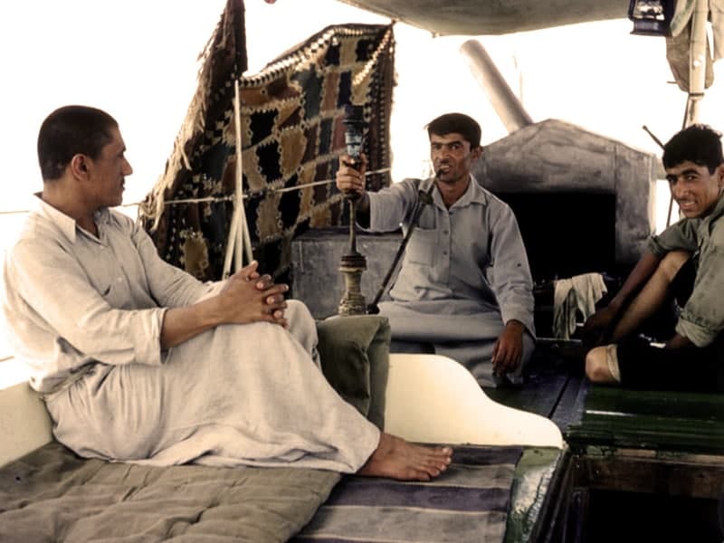 Как курят кальян на Востоке: традиции и особенности